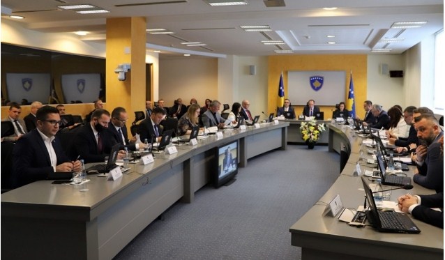 Kosovë/ Qeveria miraton marrëveshjen me Italinë për transferimin e personave të dënuar