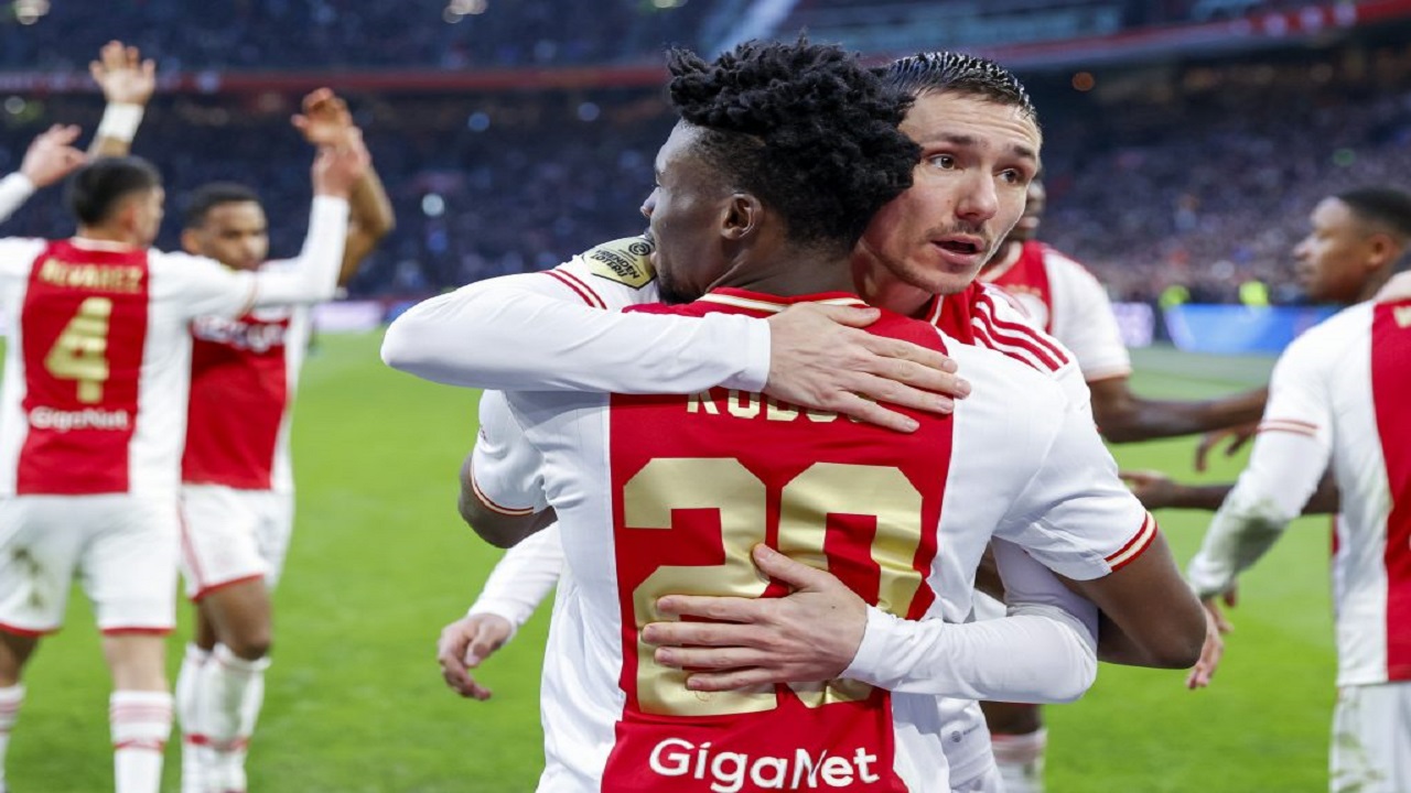 Kudus vendos sfidën me Nijmegen, Ajaxi s’i ndahet Feyenoordit